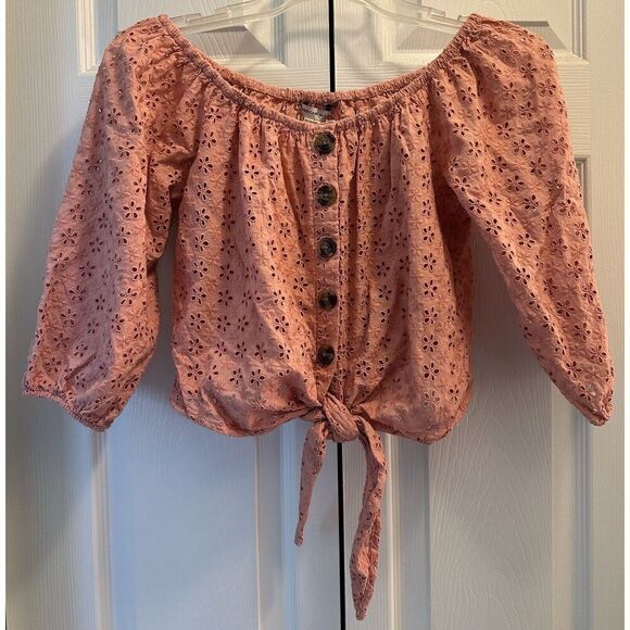 American Eagle Off the Shoulder Pink Tie Front Eyelet Blouse Size XS - Picture 1 of 3